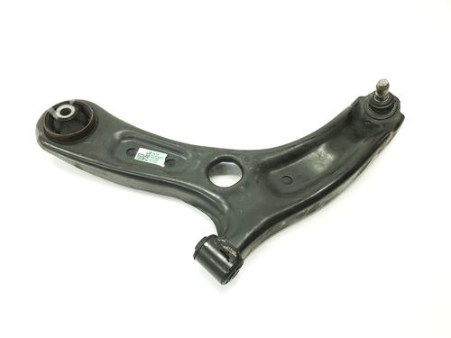 Used Left front suspension arm KIA RIO IV (YB, SC, FB) 1.2 CVVT (84 hp) 25296458