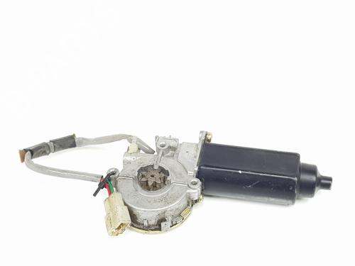 Used Right front window motor Right front window motor SUZUKI VITARA (ET, TA, TD) 1.6 All-wheel Drive (SE416, TA01) (75 hp) 36362093 36362093
