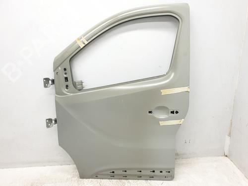 Used Left front door RENAULT TRAFIC III Bus (JG_) [2014-2025]  21003917