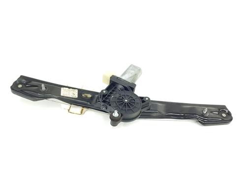 BP30482116C24 main image