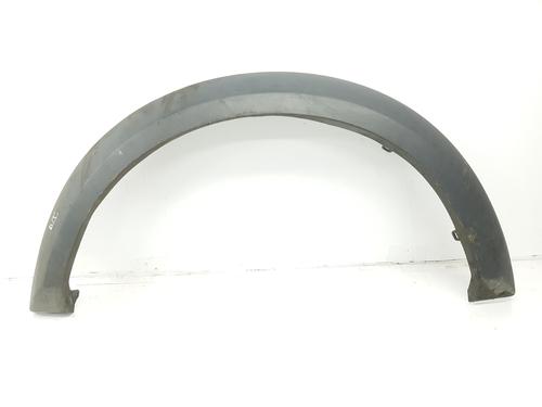 Used Front left wheel arch trim LAND ROVER DISCOVERY III (L319) 2.7 TD 4x4 (190 hp) 8049638