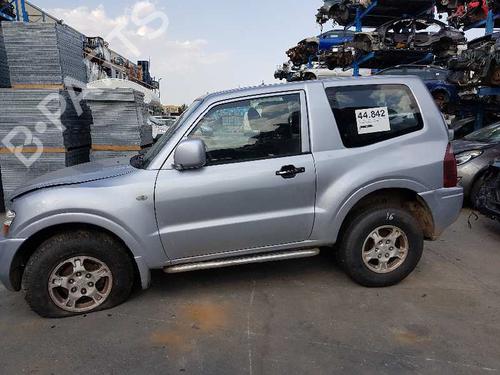 Essuie-glace moteur arrière MITSUBISHI PAJERO III (V7_W, V6_W) 3.2 Di-D (V68W, V78W) | BP5015470M102 