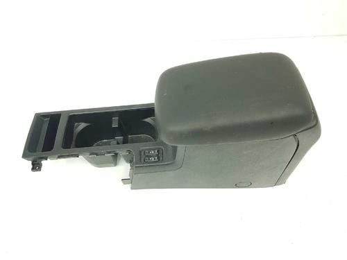 Used Armrest / Center console SUBARU XV (_GP_) 2.0 D AWD (GPD) (147 hp) 8238120