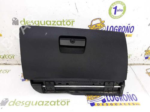 Used Glove box BMW 3 (E90) 318 d (143 hp) 2002246