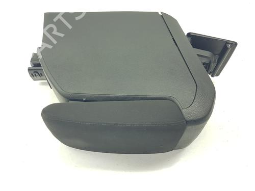 Used Armrest / Center console VW GOLF VI (5K1) 2.0 TDI 4motion (140 hp) 21003195