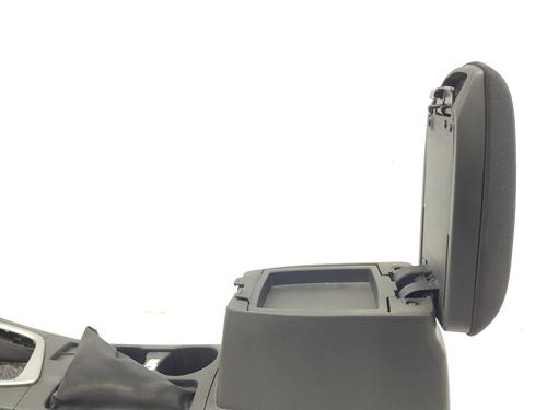 Armrest / Center console TOYOTA AURIS (_E18_)  | BP29452771I20 