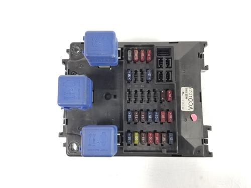 Used Fuse box NISSAN PATROL GR V Wagon (Y61) 3.0 DTi (158 hp) 8100967