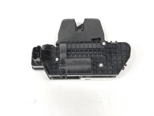 tailgate-lock-peugeot-208-ii-ub_-up_-uw_-uj_-12-puretech-100-8719f8-8719f8-2019-9743567 main image