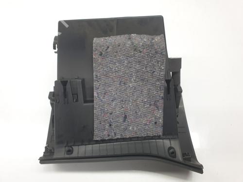 Glove box PEUGEOT 308 II (LB_, LP_, LW_, LH_, L3_) 1.6 HDi | BP22611359C95 