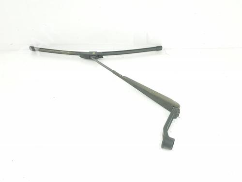Used Front windshield wiper arm MITSUBISHI PAJERO III (V7_W, V6_W) 3.2 Di-D (V68W) (160 hp) 7881405