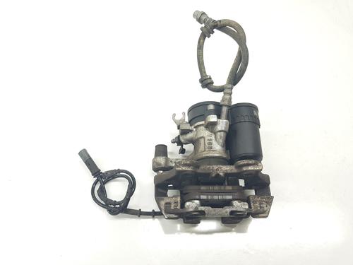 Used Right rear brake caliper BMW 1 (F40) 118 d (150 hp) 30482304