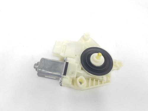 Used Right rear window motor SKODA RAPID (NH3, NK3, NK6) 1.6 TDI (115 hp) 9822229