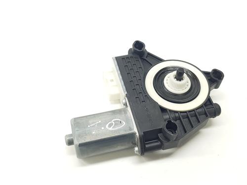Rudehejsemotor bagstkærm højre BMW 1 (F40) 118 i (140 hp) 21595422