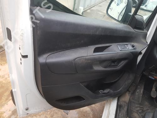 Electronic module PEUGEOT PARTNER Box Body/MPV | BP35814044M83 - Image 10