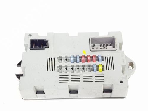 Used Fuse box Fuse box LAND ROVER RANGE ROVER SPORT II (L494) 3.0 SDV6 4x4 (292 hp) 39102440 39102440