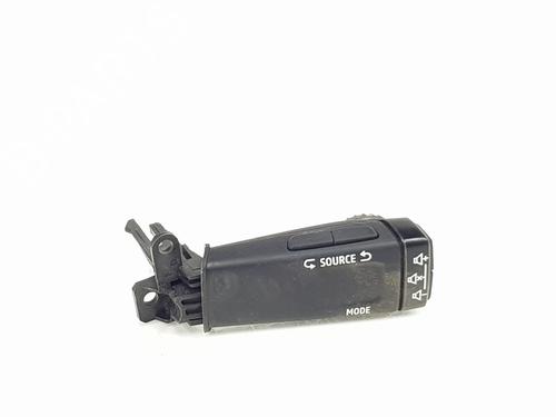 Comandos do volante Comandos do volante RENAULT ARKANA I (LCM_, LDN_) 1.3 TCe 140 (LDN0) (140 hp) 35739442 35739442