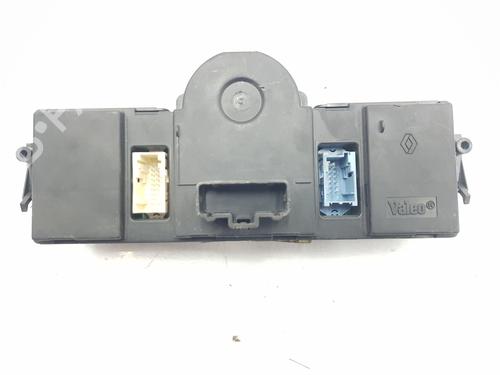 Climate control RENAULT MEGANE II Saloon (LM0/1_) 1.9 dCi (LM0G, LM1G, LM2C) | BP9458934I5 