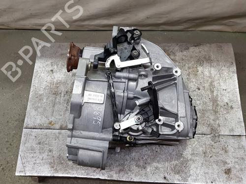 gearbox-vw-t-roc-a11-d11-2017-38445301 main image