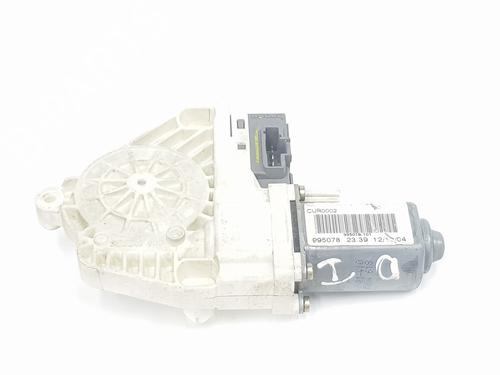 Left front window motor LAND ROVER DISCOVERY III (L319) 2.7 TD 4x4 | BP20186102E21 