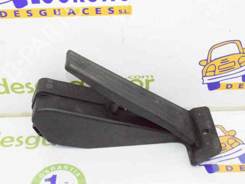 Used Pedal BMW 1 Coupe (E82) 120 d (177 hp) 1638102