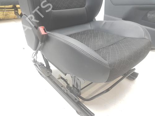Seats set PEUGEOT 3008 I MPV (0U_) 1.6 HDi 115 / BlueHDi 115 | BP16130029C78 