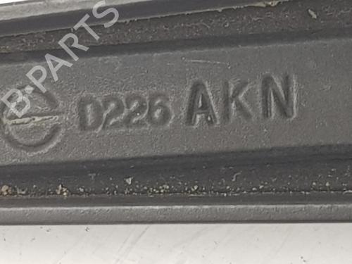 Front windshield wiper arm HYUNDAI TUCSON (JM) 2.0 CRDi | BP9718818C143 