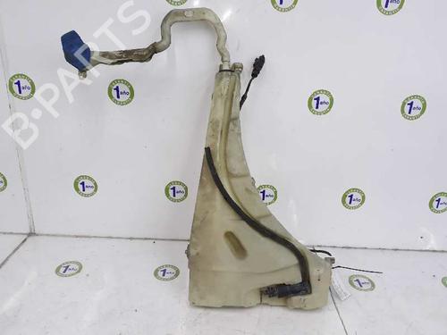 Used Windscreen washer tank VW TOUAREG (7LA, 7L6, 7L7) 5.0 V10 TDI (313 hp) 7417905