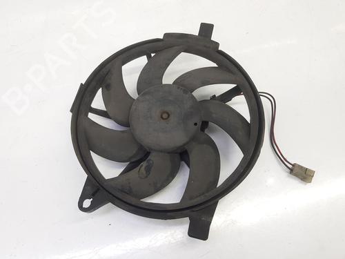 Used Radiator fan MERCEDES-BENZ V-CLASS (638/2) V 220 CDI (638.294) (122 hp) 9525019