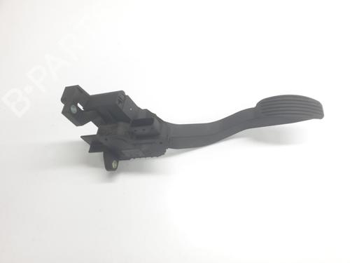 Pedal IVECO DAILY VI Van 33S14, 35S14 (136 hp) 32213149