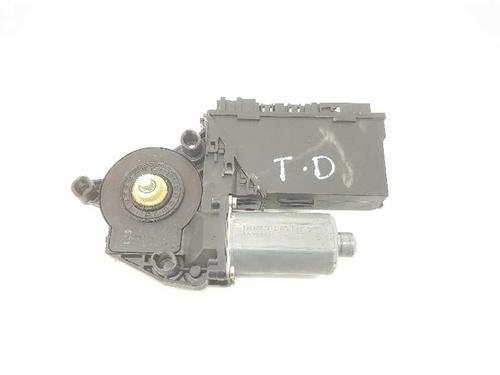 Used Right rear window motor VW TOUAREG (7LA, 7L6, 7L7) 2.5 R5 TDI (174 hp) 7008619