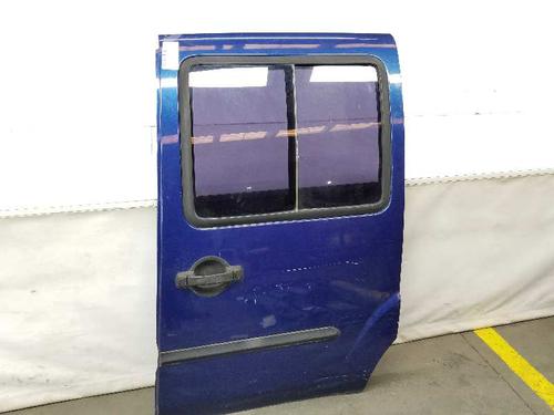 Left slide door FIAT DOBLO Box Body/MPV (223_) 1.9 JTD | BP8104520C74 
