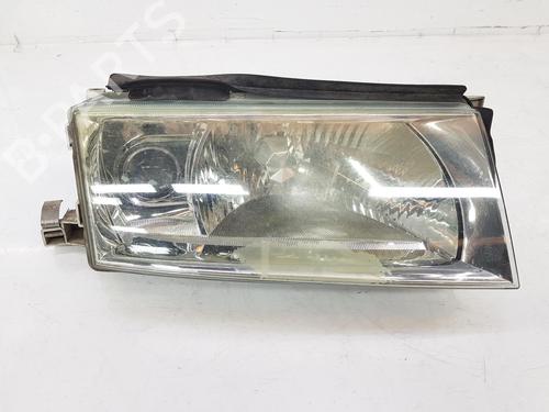 Used Right headlight SKODA OCTAVIA I (1U2) 1.9 TDI (110 hp) 9520800