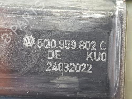Right front window motor SEAT LEON (KL1, KLG) 1.5 TSI | BP12142591E20 