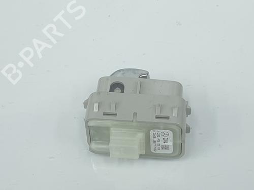 Left rear window switch MERCEDES-BENZ C-CLASS (W205) C 220 BlueTEC / d (205.002, 205.004) | BP5827291I29 