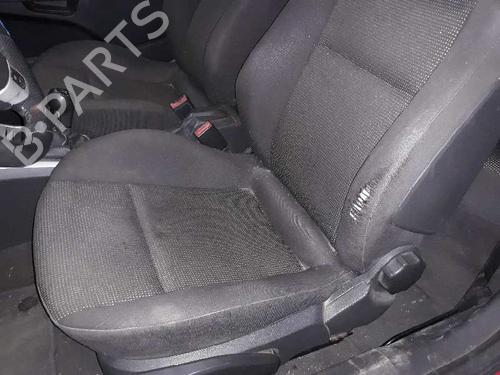 Poignée extérieure avant gauche OPEL ASTRA H GTC (A04) 1.9 CDTI (L08) | BP7895519C128 
