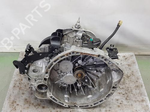 Used Gearbox NISSAN PRIMASTAR Van (X83) [2002-2025]  27880333
