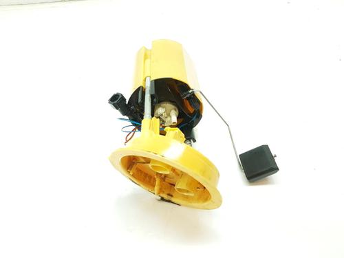 Used Fuel pump BMW 1 (E87) 123 d (204 hp) 18132445