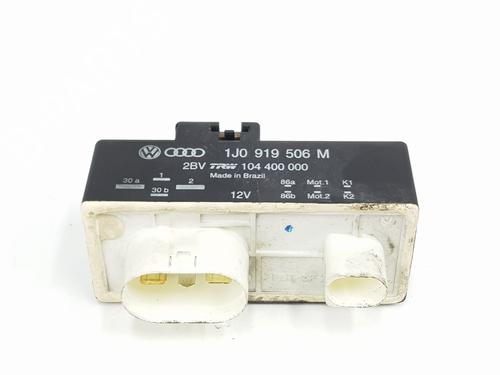 Module électronique VW POLO (9N_, 9A_) 1.4 16V (75 hp) 28356011
