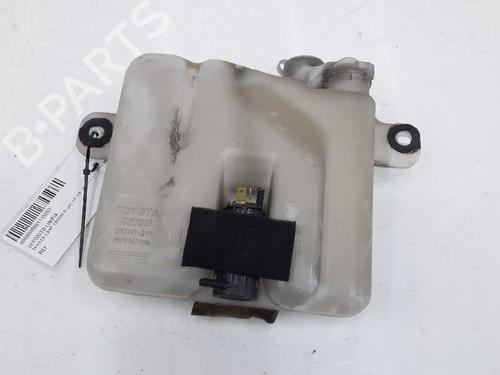 Used Windscreen washer tank TOYOTA LAND CRUISER 90 (_J9_) 3.0 TD (KZJ90_, KZJ95_, KZJ90R, KZJ95R, KZJ90W, KZJ95W) (125 hp) 7892968