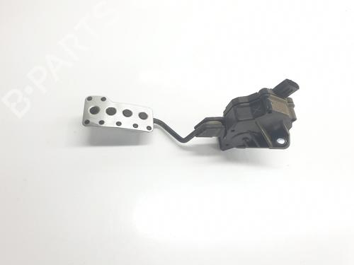 Pedal LEXUS IS II (_E2_) 220d (ALE20) (177 hp) 23275531