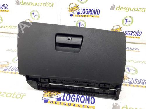 Used Glove box BMW 3 (E90) 318 d (143 hp) 2723891