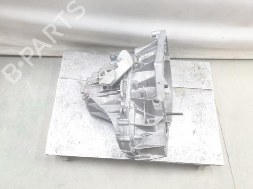 Used Gearbox Gearbox RENAULT CAPTUR I (J5_, H5_) 0.9 TCe 90 (90 hp) 33548230 33548230