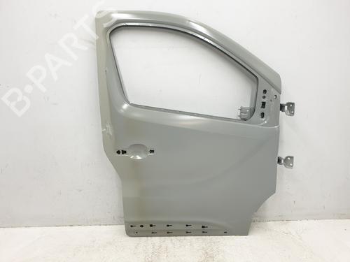 Used Right front door RENAULT TRAFIC III Bus (JG_) [2014-2025]  21003722