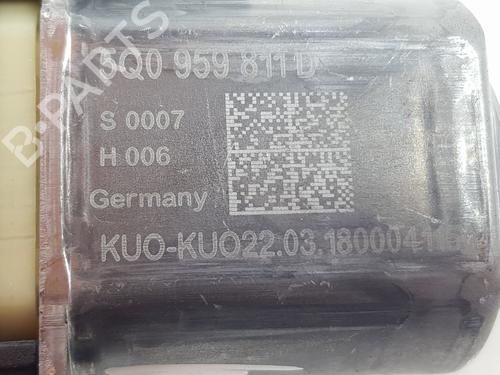Left rear window motor VW T-ROC (A11, D11) 1.0 TSI | BP37584736E23 - Image 6
