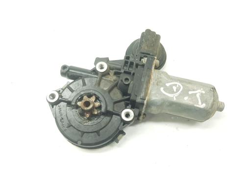 Used Left front window motor TOYOTA LAND CRUISER PRADO (_J12_) 3.0 D-4D (KDJ120, KDJ125) (163 hp) 13417089