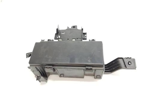 Used Fuse box Fuse box 38516743 38516743