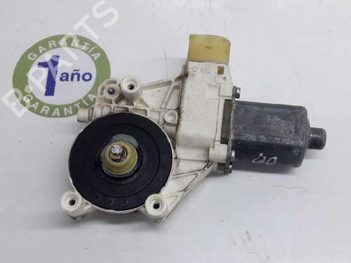 Used Right front window motor BMW 1 (E87) 120 d (163 hp) 4648849