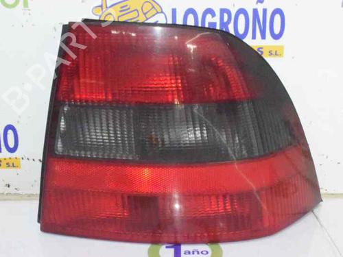 Højre baglygte OPEL VECTRA B (J96) 2.0 i 16V (F19) (136 hp) 819196