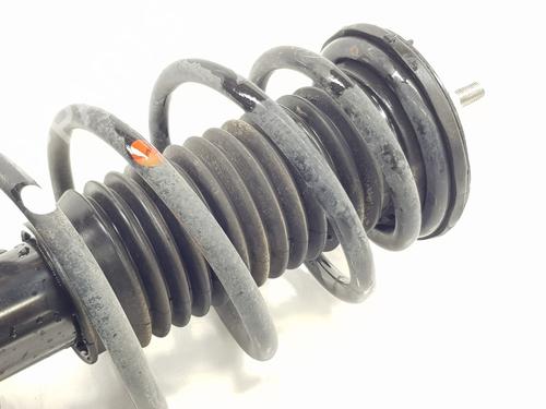 Right front shock absorber TOYOTA YARIS (_P13_) 1.5 Hybrid (NHP130_) | BP24662195M17 