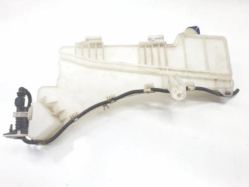 Used Windscreen washer tank PEUGEOT 3008 II SUV (MC_, MR_, MJ_, M4_) 1.5 BlueHDi 130 (131 hp) 20321442